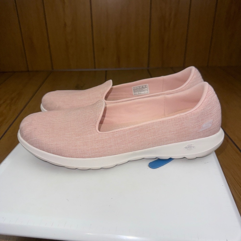 Skechers GoWalk Joy Womens 11 Light Pink Slip On Walking Shoes 16381 LTPK